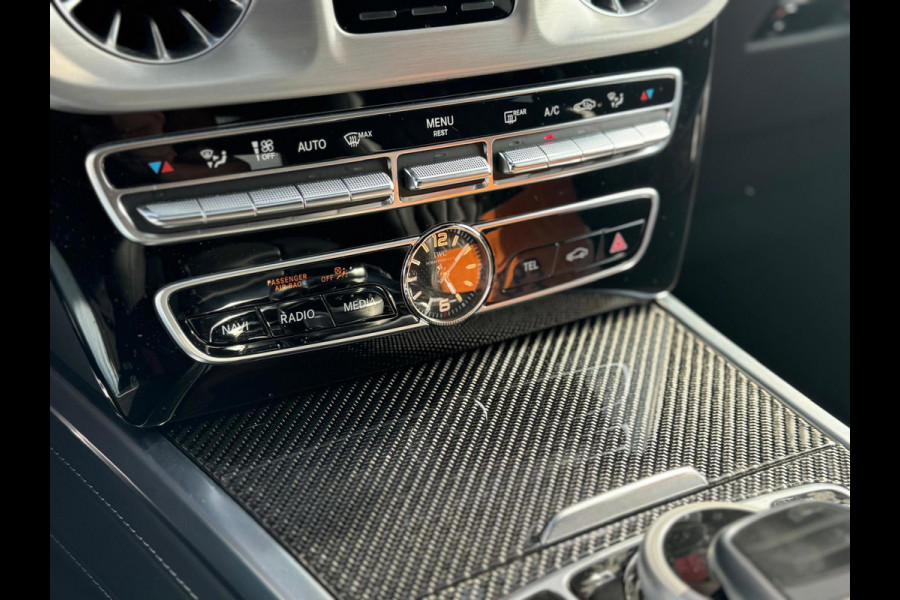 Mercedes-Benz G-Klasse 63 AMG Night Pakket Full Carbon Panorama Burmester Magno grey Mercedes-Benz G-Klasse 63 AMG Night Pakket Full Carbon Panorama Burmester Magno grey