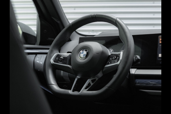 BMW X3 xDrive20i M-Sport - Driving + Parking Ass Plus - Harman Kardon - Stoelverwarming