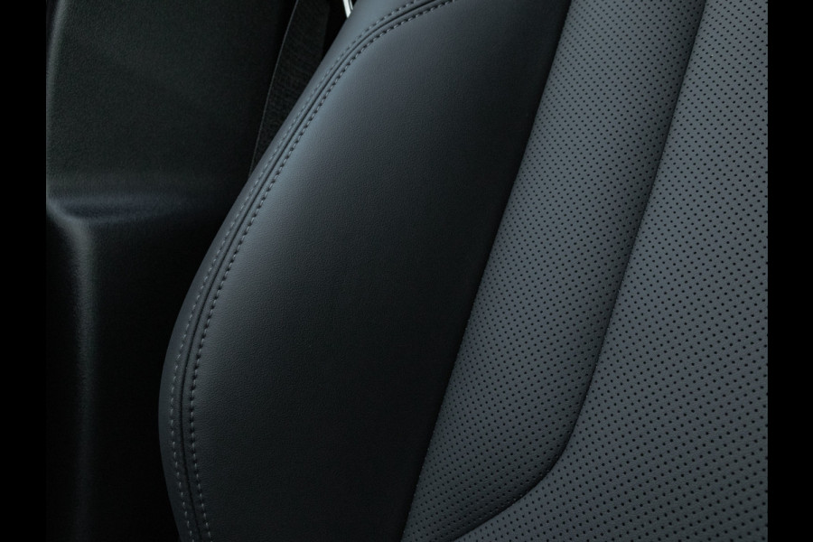 BMW X3 xDrive20i M-Sport - Driving + Parking Ass Plus - Harman Kardon - Stoelverwarming