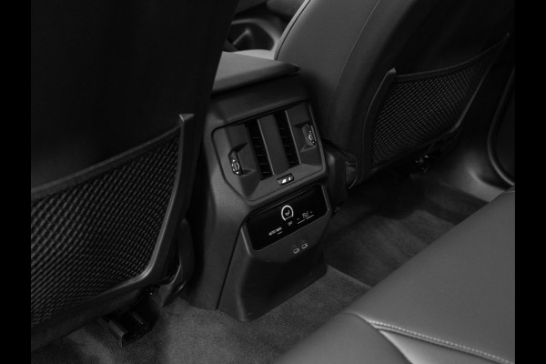 BMW X3 xDrive20i M-Sport - Driving + Parking Ass Plus - Harman Kardon - Stoelverwarming