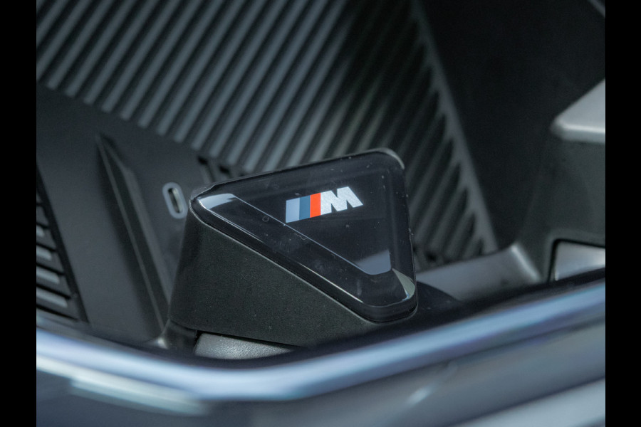 BMW X3 xDrive20i M-Sport - Driving + Parking Ass Plus - Harman Kardon - Stoelverwarming