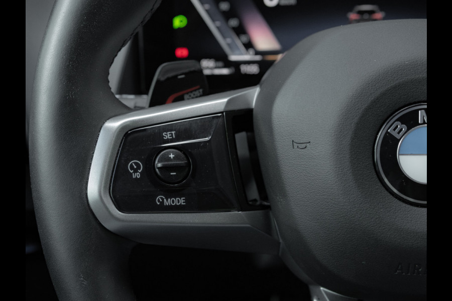 BMW X3 xDrive20i M-Sport - Driving + Parking Ass Plus - Harman Kardon - Stoelverwarming