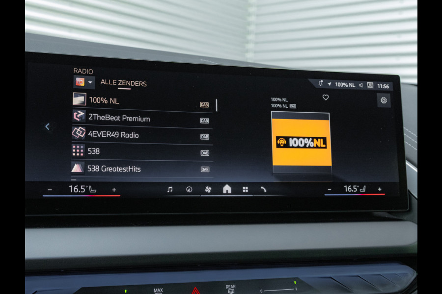 BMW X3 xDrive20i M-Sport - Driving + Parking Ass Plus - Harman Kardon - Stoelverwarming