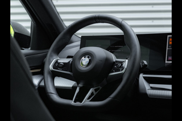 BMW 5 Serie Touring 520i M-Sport - Driving + Parking Ass Plus - Head-Up - Adaptive LED