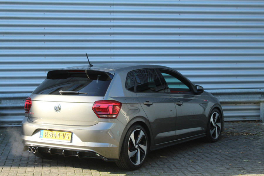 Volkswagen Polo 2.0 TSI 200pk GTI DSG6 Clima Cruise Camera Dig. Cockpit 17"LMV