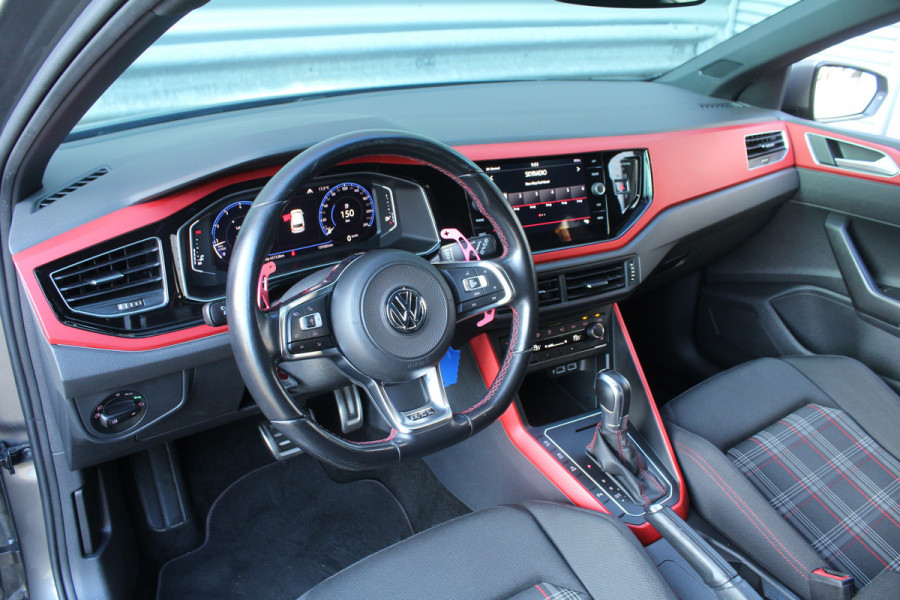 Volkswagen Polo 2.0 TSI 200pk GTI DSG6 Clima Cruise Camera Dig. Cockpit 17"LMV