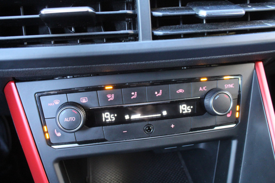 Volkswagen Polo 2.0 TSI 200pk GTI DSG6 Clima Cruise Camera Dig. Cockpit 17"LMV
