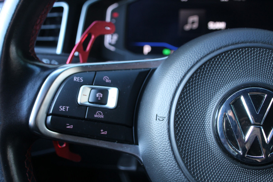 Volkswagen Polo 2.0 TSI 200pk GTI DSG6 Clima Cruise Camera Dig. Cockpit 17"LMV