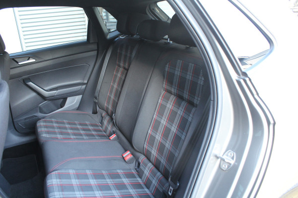 Volkswagen Polo 2.0 TSI 200pk GTI DSG6 Clima Cruise Camera Dig. Cockpit 17"LMV