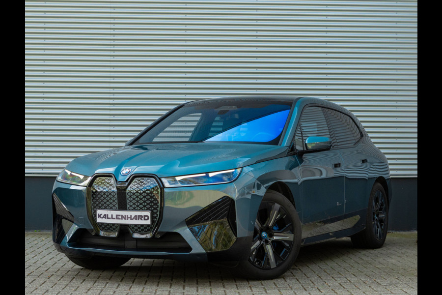 BMW iX xDrive40 - Sportpakket - Pano - Harman Kardon - Stoelventilatie - Driving Ass Prof BMW iX xDrive40 - Sportpakket - Pano - Harman Kardon - Stoelventilatie - Driving Ass Prof