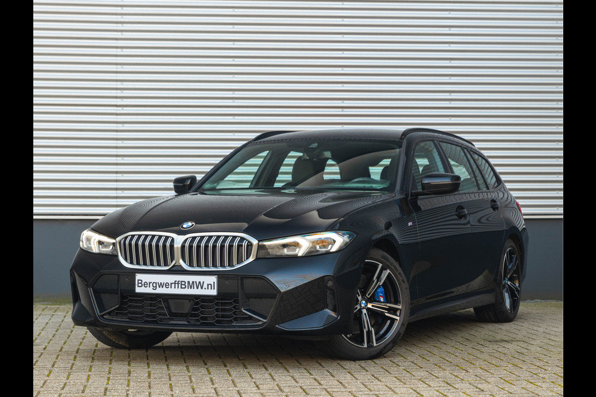 BMW 3 Serie Touring 330i M-Sport - Trekhaak - ACC - Hifi - Camera - M Sport Remmen Blauw BMW 3 Serie Touring 330i M-Sport - Trekhaak - ACC - Hifi - Camera - M Sport Remmen Blauw