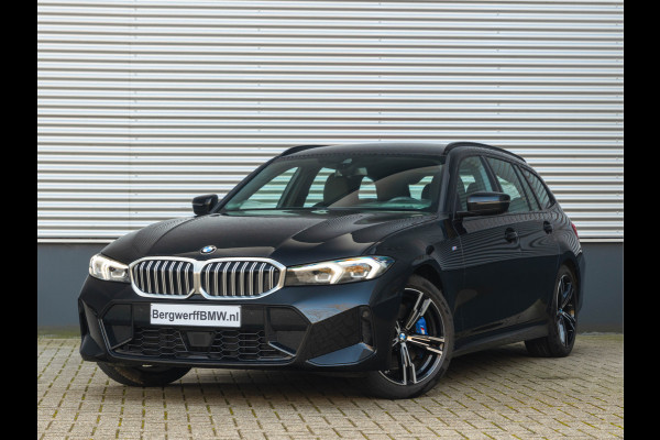BMW 3 Serie Touring 330i M-Sport - Trekhaak - ACC - Hifi - Camera - M Sport Remmen Blauw