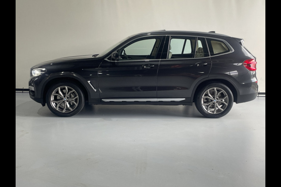 BMW X3 xDrive30i High Executive AUT / Navigatie / 360 Camera Leder / Panorama dak