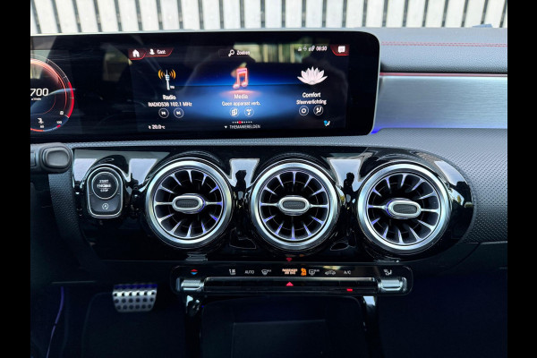 Mercedes-Benz CLA-Klasse 220 - AMG Line - Panoramadak - Camera