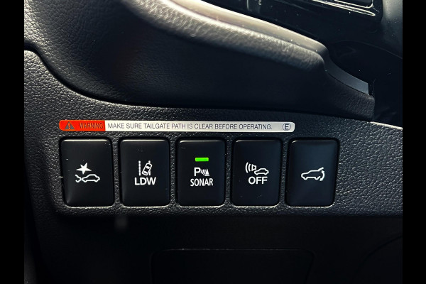 Mitsubishi Outlander 2.4 PHEV S-Edition 3D cam_Trekh_Goed onderhouden alle opties