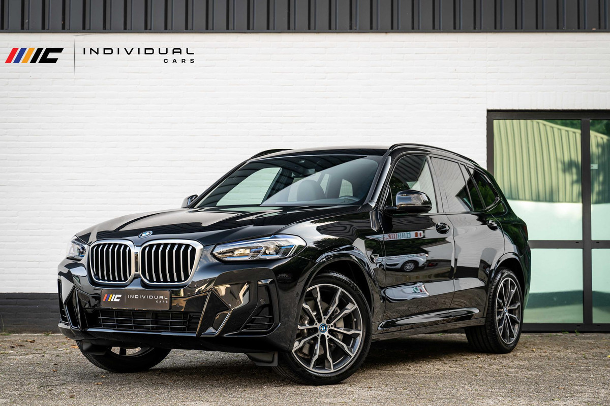 BMW X3 xDrive30e M-Sport Laser Trekhaak Leder 11.561km BMW X3 xDrive30e M-Sport Laser Trekhaak Leder 11.561km