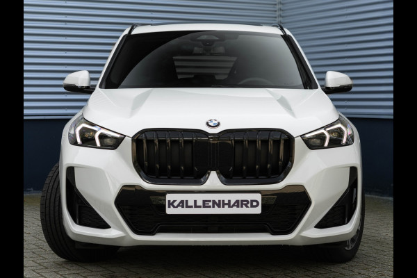 BMW X1 sDrive18i M-Sport Pro - Pano - Trekhaak - Driving Ass Plus - Harman Kardon