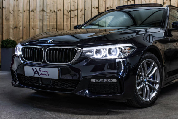 BMW 5 Serie Touring 530i M-Sport *Pano*Camera*Head-Up*Trekhaak*