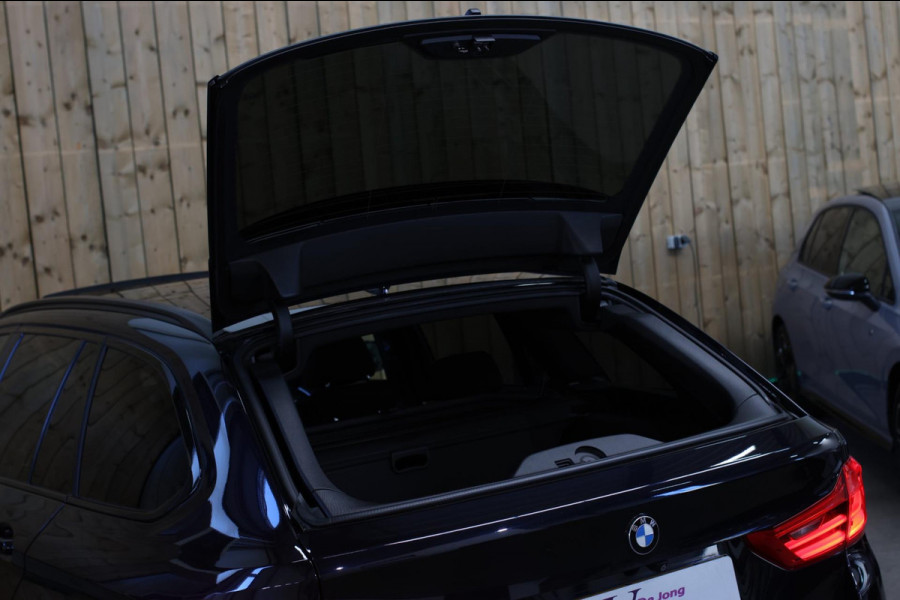 BMW 5 Serie Touring 530i M-Sport *Pano*Camera*Head-Up*Trekhaak*