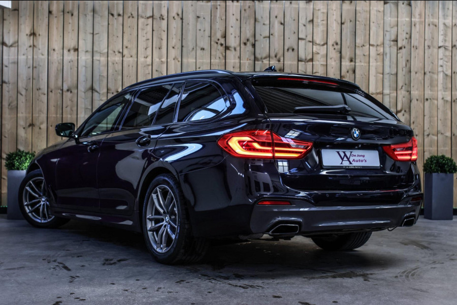 BMW 5 Serie Touring 530i M-Sport *Pano*Camera*Head-Up*Trekhaak*