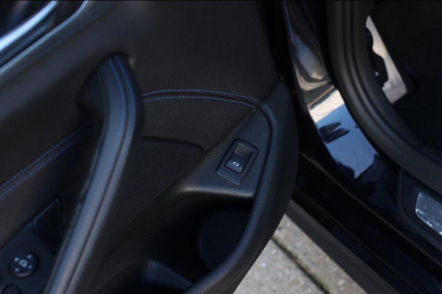 BMW 5 Serie Touring 530i M-Sport *Pano*Camera*Head-Up*Trekhaak*