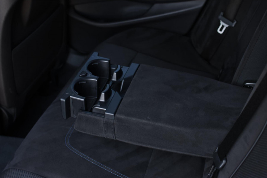 BMW 5 Serie Touring 530i M-Sport *Pano*Camera*Head-Up*Trekhaak*