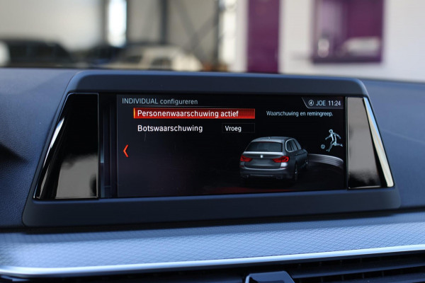 BMW 5 Serie Touring 530i M-Sport *Pano*Camera*Head-Up*Trekhaak*