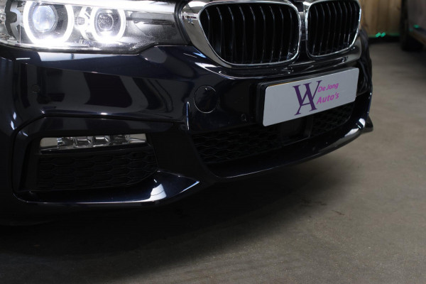 BMW 5 Serie Touring 530i M-Sport *Pano*Camera*Head-Up*Trekhaak*
