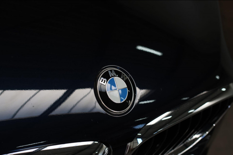 BMW 5 Serie Touring 530i M-Sport *Pano*Camera*Head-Up*Trekhaak*