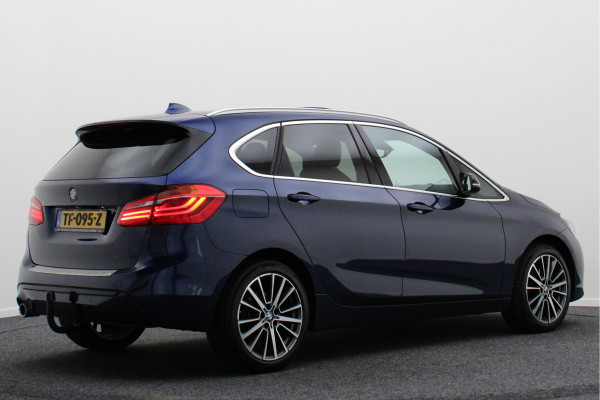 BMW 2 Serie Active Tourer 218i High Executive Automaat Panoramadak, Leer, Head-Up, Camera, Navigatie, Trekhaak