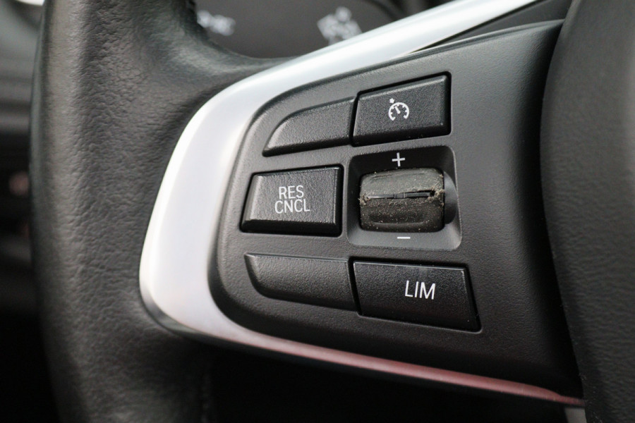 BMW 2 Serie Active Tourer 218i High Executive Automaat Panoramadak, Leer, Head-Up, Camera, Navigatie, Trekhaak