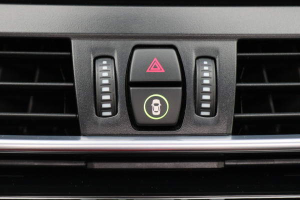 BMW 2 Serie Active Tourer 218i High Executive Automaat Panoramadak, Leer, Head-Up, Camera, Navigatie, Trekhaak