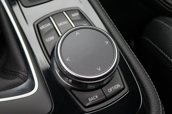 BMW 2 Serie Active Tourer 218i High Executive Automaat Panoramadak, Leer, Head-Up, Camera, Navigatie, Trekhaak