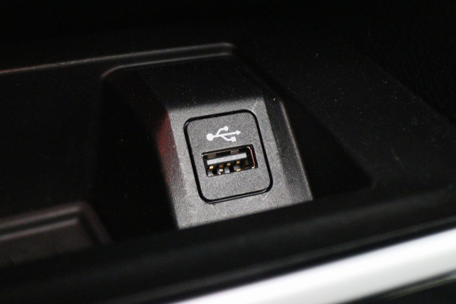 BMW 2 Serie Active Tourer 218i High Executive Automaat Panoramadak, Leer, Head-Up, Camera, Navigatie, Trekhaak