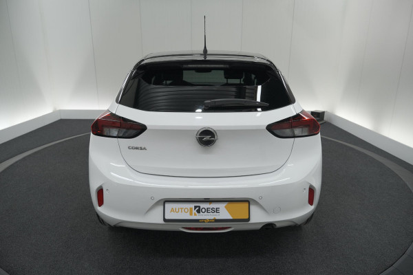 Opel Corsa 1.2 Turbo 100 Ultimate | Panoramadak | Camera | Dodehoekdetectie | Apple Carplay