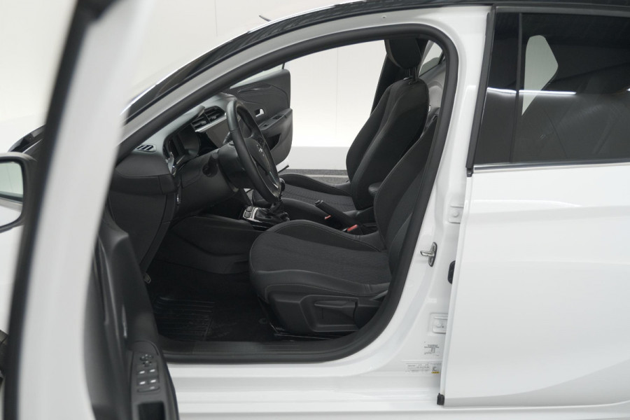 Opel Corsa 1.2 Turbo 100 Ultimate | Panoramadak | Camera | Dodehoekdetectie | Apple Carplay