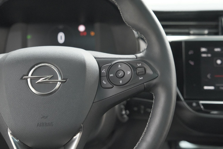 Opel Corsa 1.2 Turbo 100 Ultimate | Panoramadak | Camera | Dodehoekdetectie | Apple Carplay