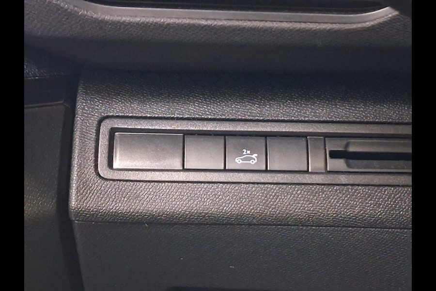 Peugeot 5008 5 zits 1.2 Turbo 130pk GT-Line | Navigatie | Elektrisch Panoramadak | Achteruitrijcamera | Handsfree Kofferklep | Keyless Entry | Apple Carplay/Android Auto |
