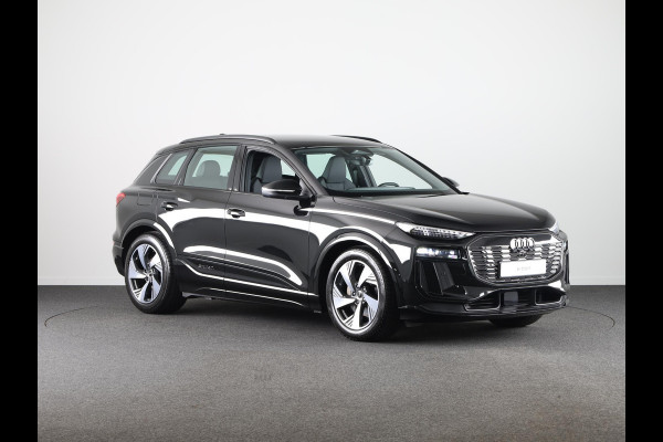 Audi Q6 e-tron S edition performance 100 kWh 306pk | Matrix Led verlichting | Pack Tech | Optiek pakket zwart
