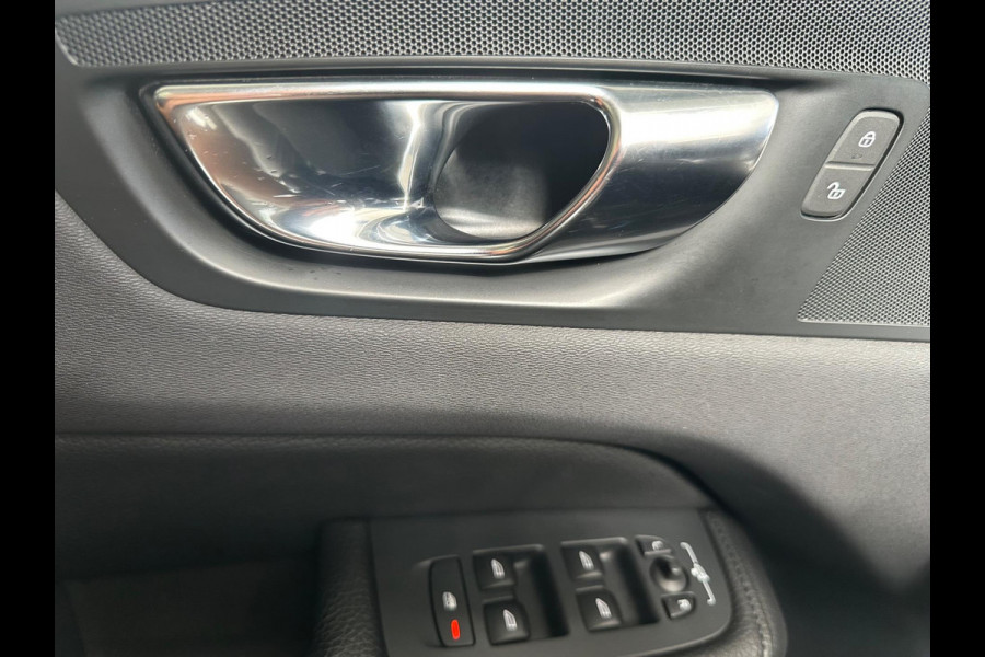 Volvo XC60 2.0 T8 Twin Engine AWD Inscription Pano|Adaptief Cruise|Trekhaak|Blis|Full