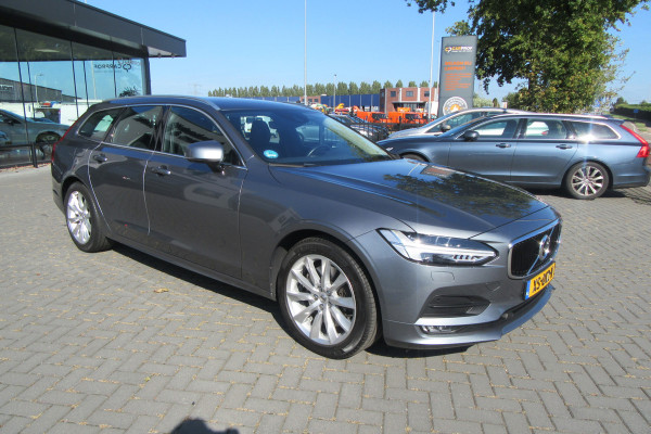 Volvo V90 2.0 T4 Momentum, Leder, Blis, Carplay, Trekhaak
