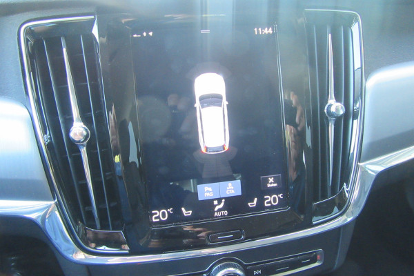 Volvo V90 2.0 T4 Momentum, Leder, Blis, Carplay, Trekhaak