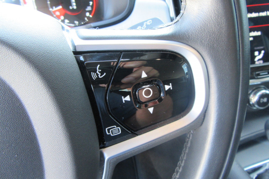 Volvo V90 2.0 T4 Momentum, Leder, Blis, Carplay, Trekhaak