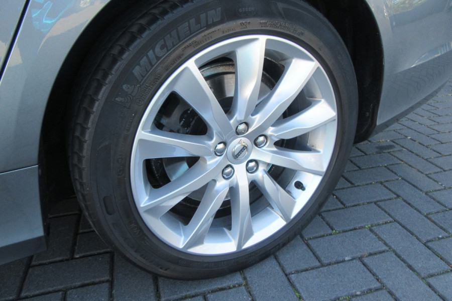 Volvo V90 2.0 T4 Momentum, Leder, Blis, Carplay, Trekhaak