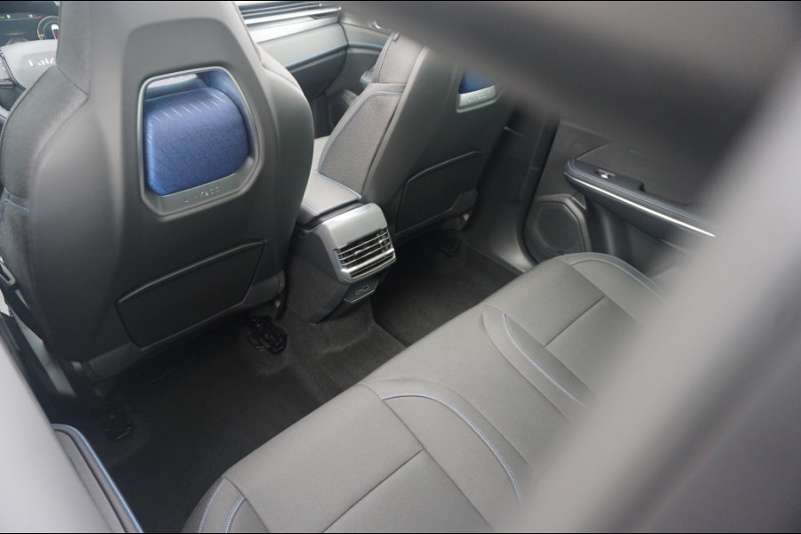 Lynk & Co 01 262PK PHEV NIEUW!! | SCHUIFDAK | WINTERPACK | ADAPTIVE!