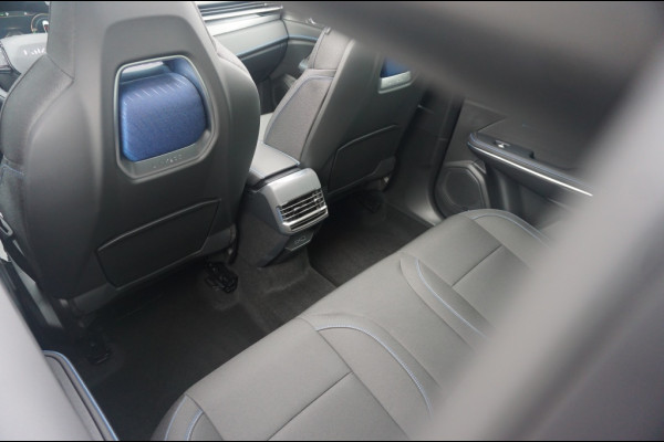 Lynk & Co 01 262PK PHEV NIEUW!! | SCHUIFDAK | WINTERPACK | ADAPTIVE!