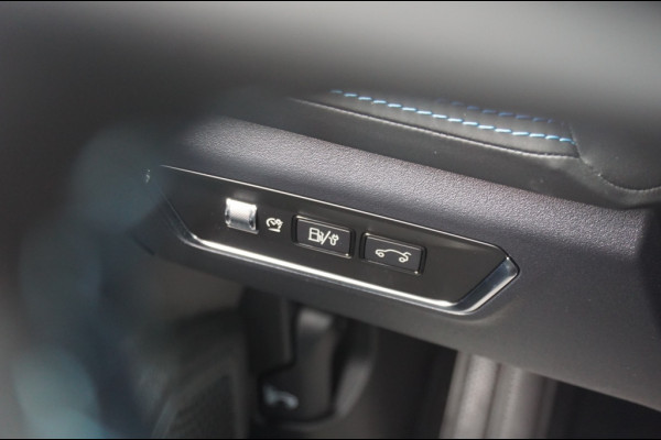 Lynk & Co 01 262PK PHEV NIEUW!! | SCHUIFDAK | WINTERPACK | ADAPTIVE!