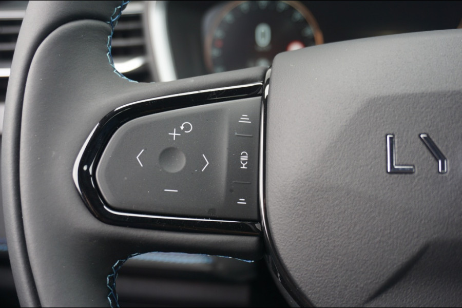Lynk & Co 01 262PK PHEV NIEUW!! | SCHUIFDAK | WINTERPACK | ADAPTIVE!