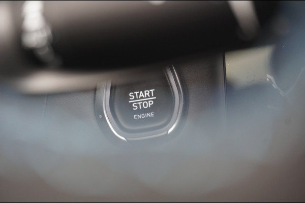 Lynk & Co 01 262PK PHEV NIEUW!! | SCHUIFDAK | WINTERPACK | ADAPTIVE!