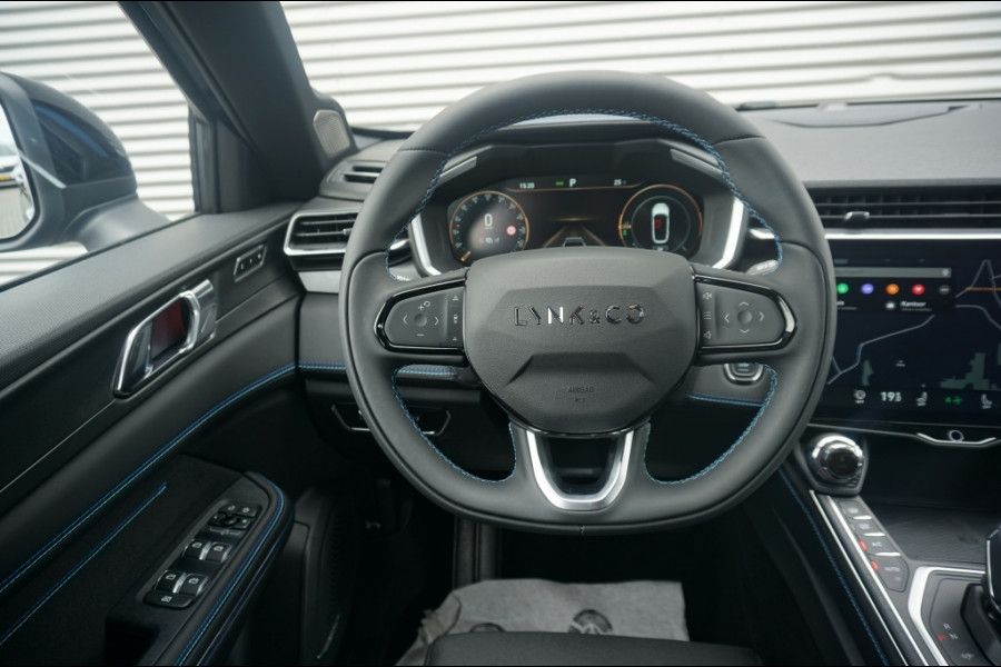 Lynk & Co 01 262PK PHEV NIEUW!! | SCHUIFDAK | WINTERPACK | ADAPTIVE!